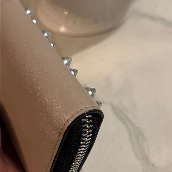 Christian Louboutin Panettone Wallet - Picture 5 of 12